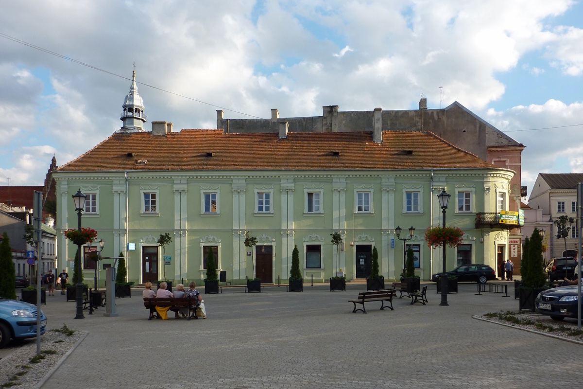 Kamienica przy pl. Czarnieckiego 10 w Piotrkowie